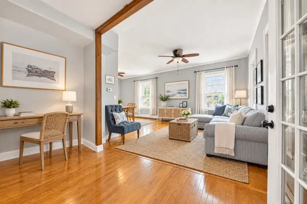 3 Round Hill St #1, Boston, MA 02130