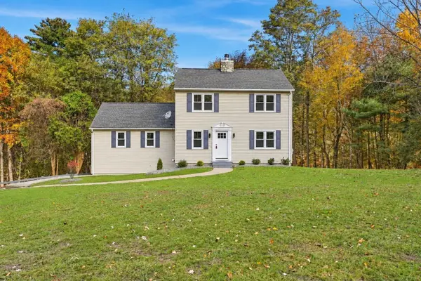 149 Carver St, Granby, MA 01033