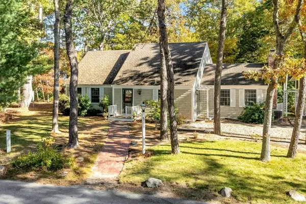 35 Marway, Mashpee, MA 02649