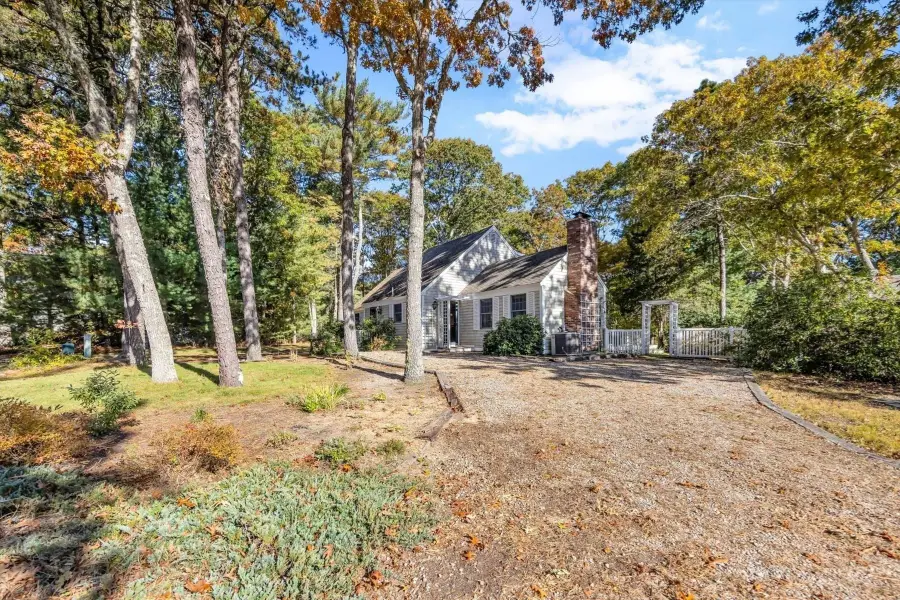 35 Marway, Mashpee, MA 02649 - #2