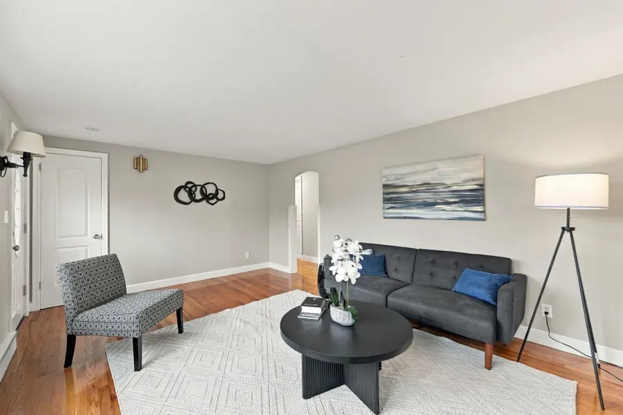 186 Sikes Ave, West Springfield, MA 01089 - #2