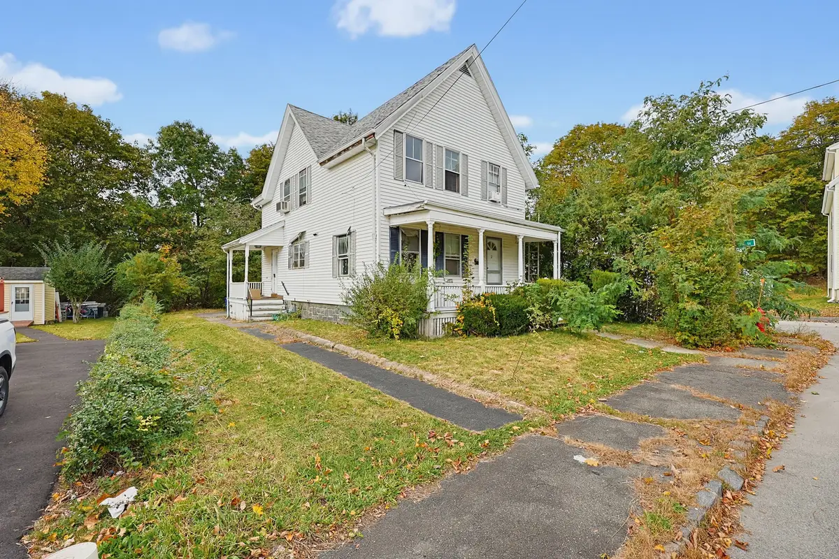 2 Billings St, Taunton, MA 02780 - #1