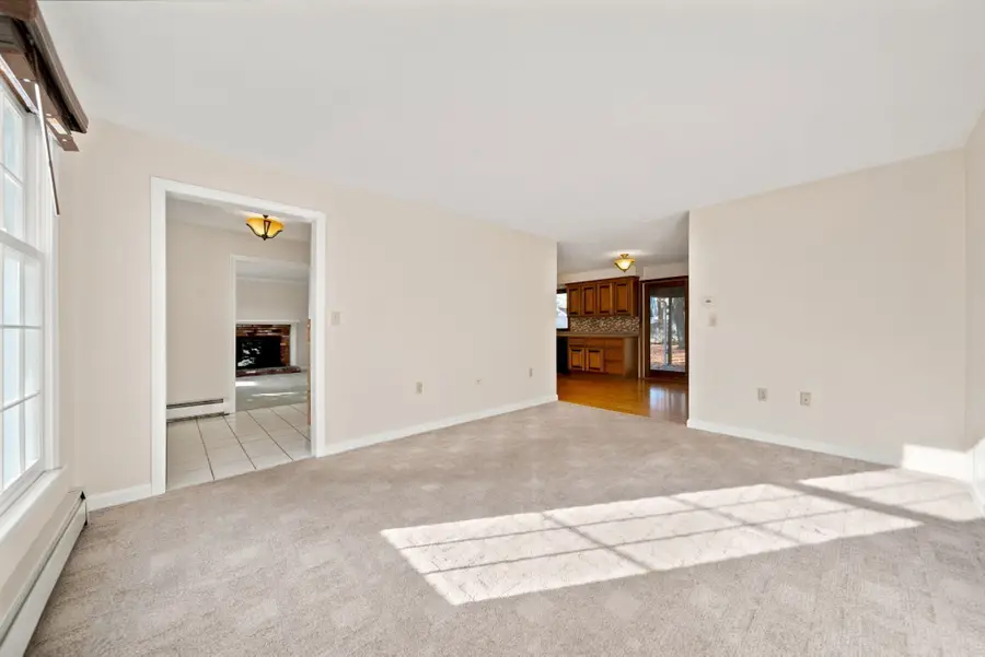 5 Barnes Circle, Marlborough, MA 01752 - #2