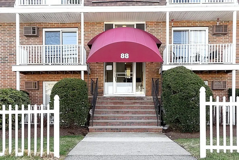 88 Beacon St #11, Lawrence, MA 01843 - #1