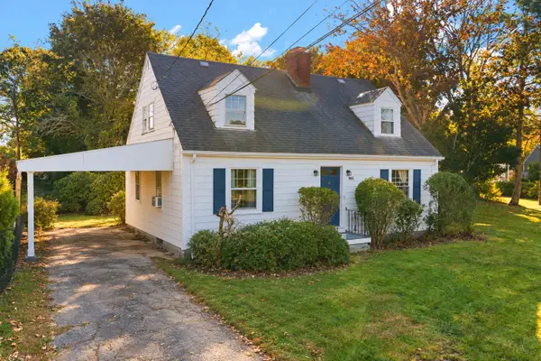 865 Smith Neck Rd, Dartmouth, MA 02748