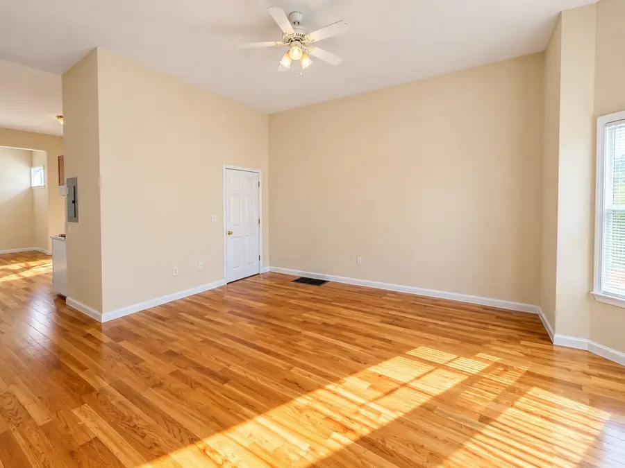 24 Mount Everett St, Boston, MA 02125 - #3