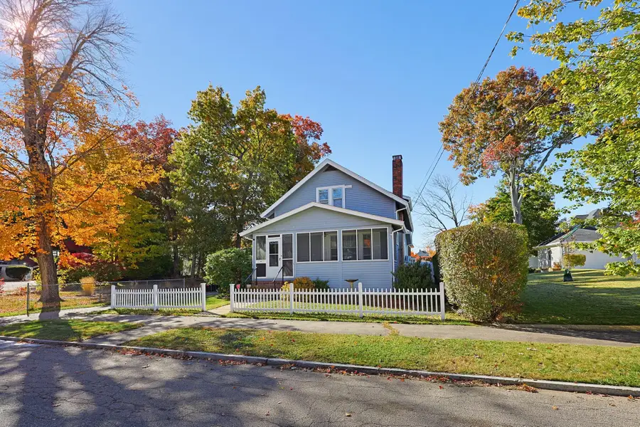 21 Doris Ave, Brockton, MA 02301 - #3