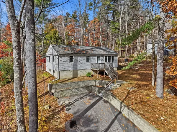 181 Dyer St, Gardner, MA 01440