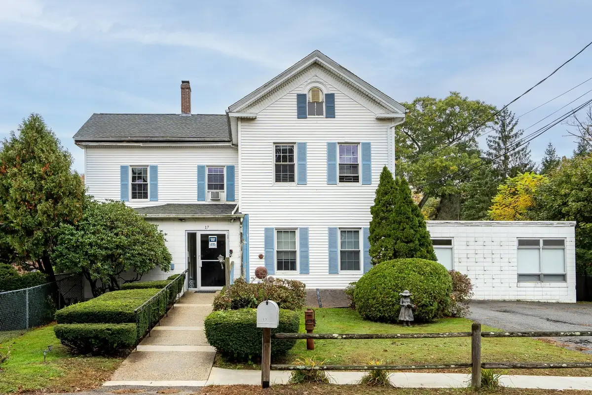 17 Holliston St, Medway, MA 02053 - #1
