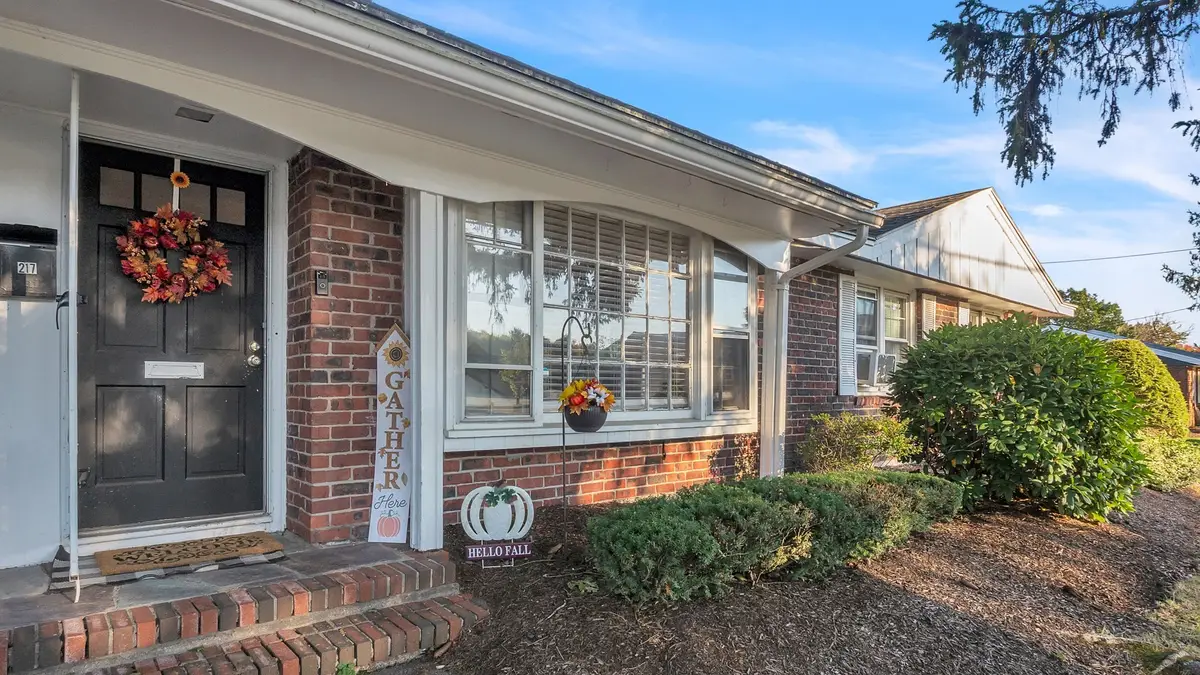215 Colonel Bell Dr #00U-0123, Brockton, MA 02301 - #1
