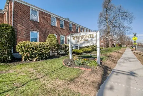 18 Colony Rd #18, West Springfield, MA 01089