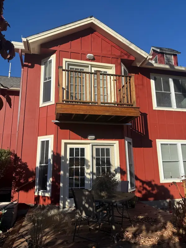 24 Myers Farm Ln #24, Greenfield, MA 01301