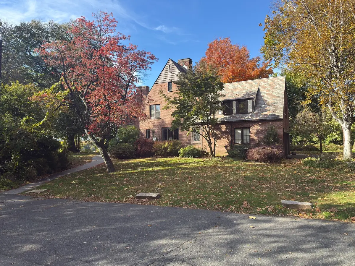 432 Longhill St., Springfield, MA 01108 - #1