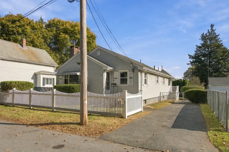44 Sigourney St, Lynn, MA 01905 - #3