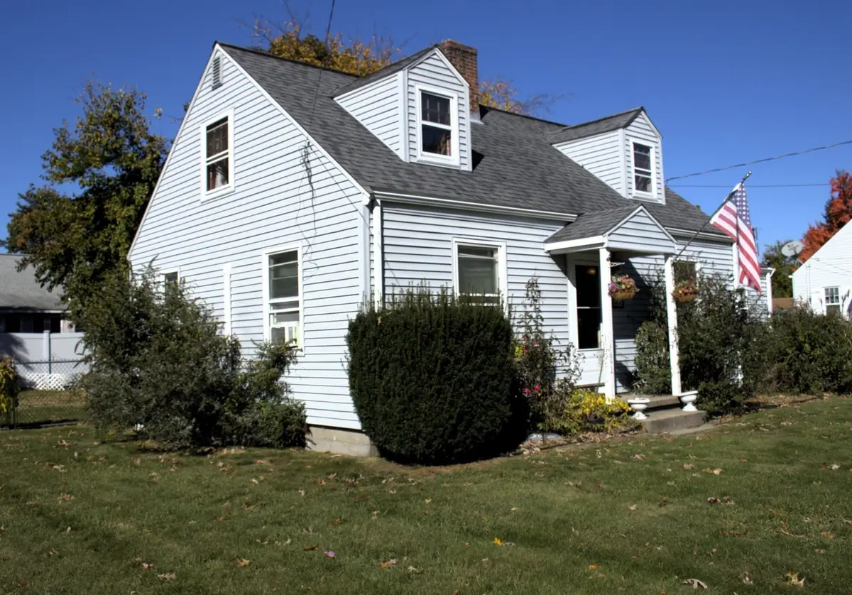 326 Island Pond Road, Springfield, MA 01118 - #1