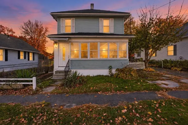 62 Lorimer St, Springfield, MA 01151