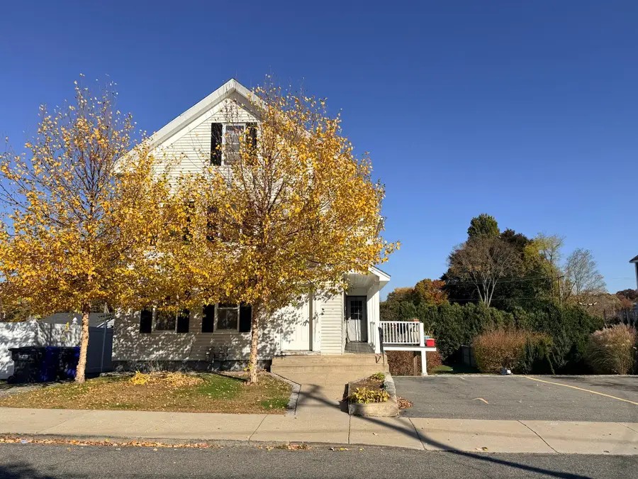 15 Sumner St, Milford, MA 01757 - #2