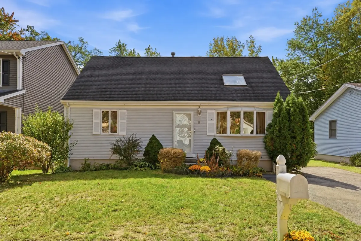 35 Herbert Ave, Springfield, MA 01119 - #1
