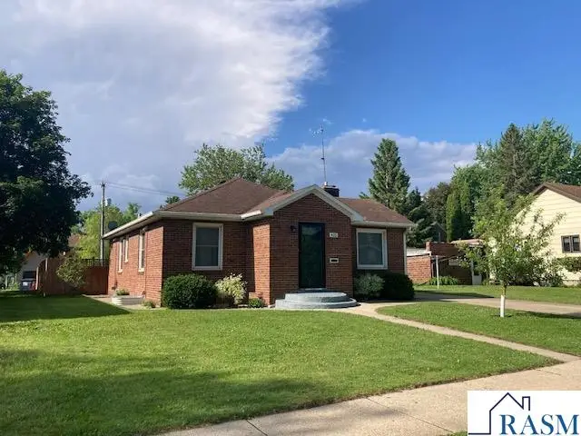405 Main Street East, Sleepy Eye, MN 56085 - #2