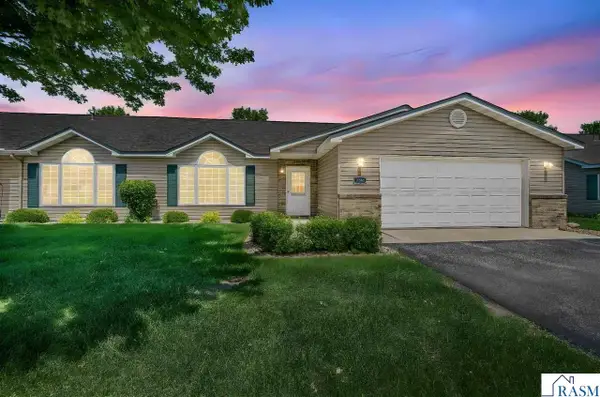 105 Gull Path, Mankato, MN 56001