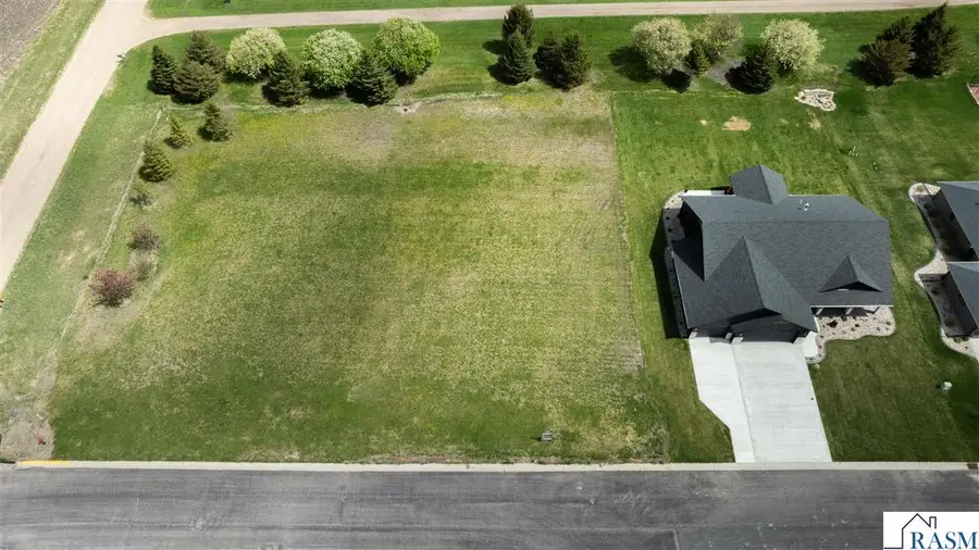 1993 Lexington Lane, North Mankato, MN 56003 - #2