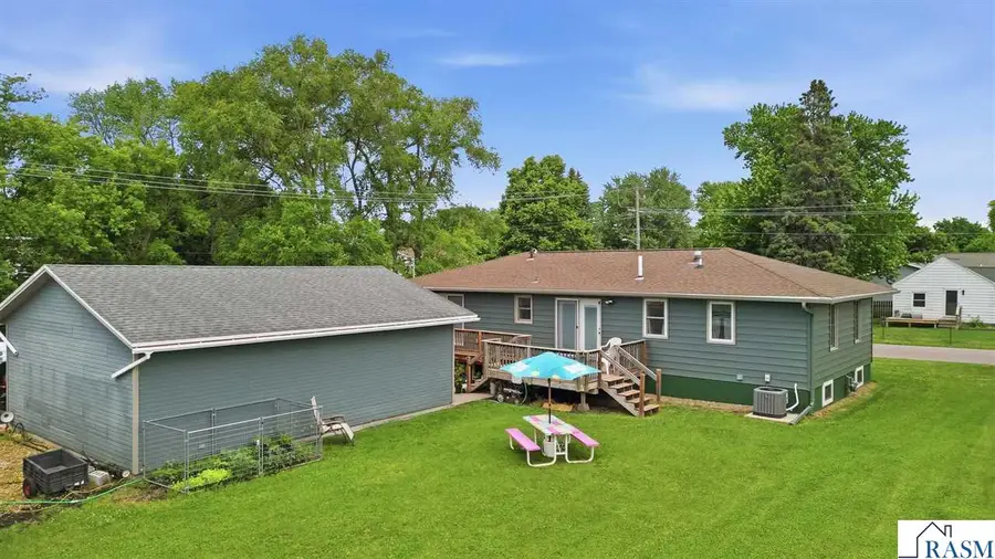 525 Harper Street, Mankato, MN 56001 - #3