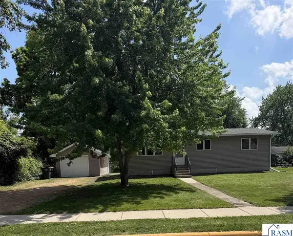 105 W Silver Street, Mapleton, MN 56065
