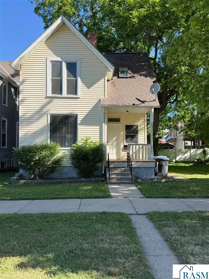 110 Van Brunt Street, Mankato, MN 56001 - #1
