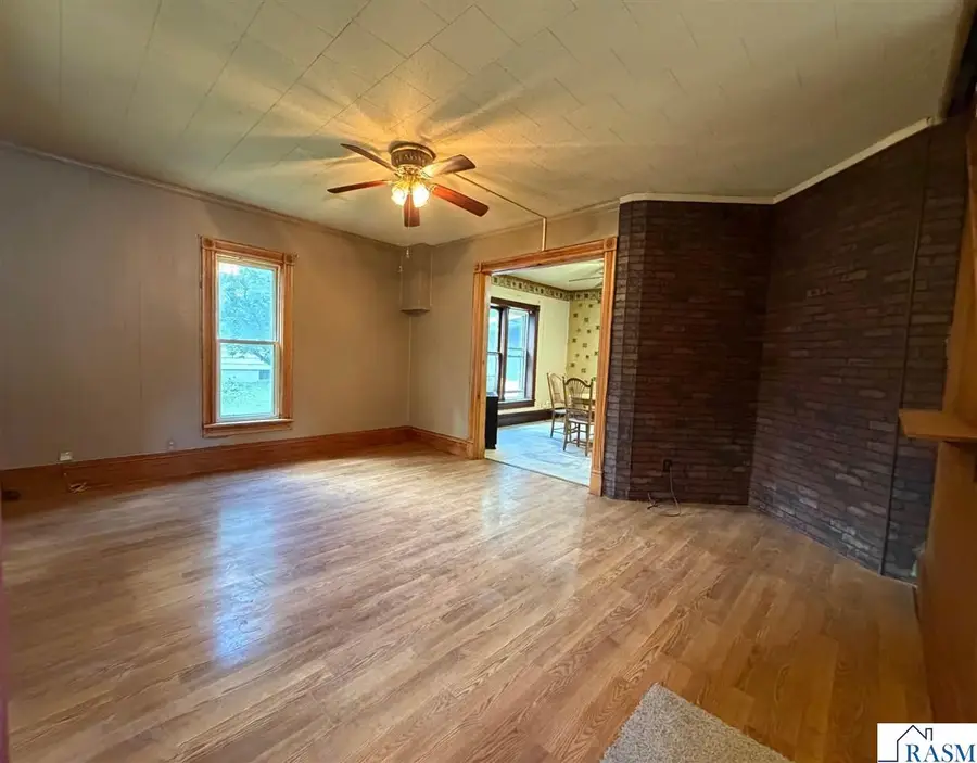 241 N Hunt Street, Lake Crystal, MN 56055 - #2