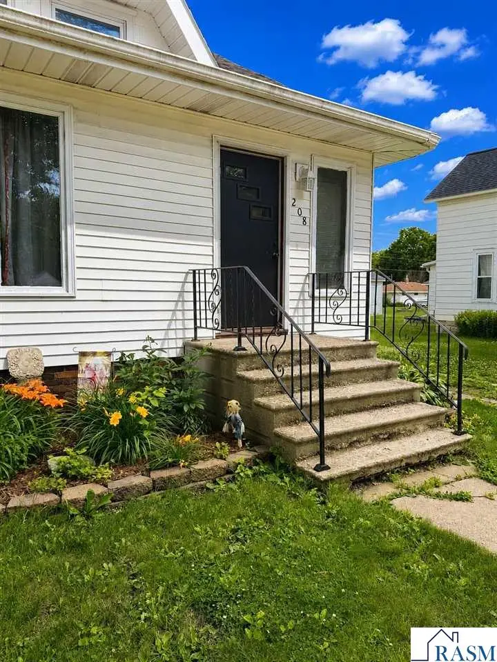 208 SE 2nd Avenue, Mapleton, MN 56065 - #3