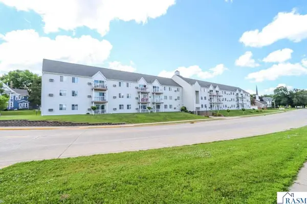 101 Albion Avenue, Fairmont, MN 56031
