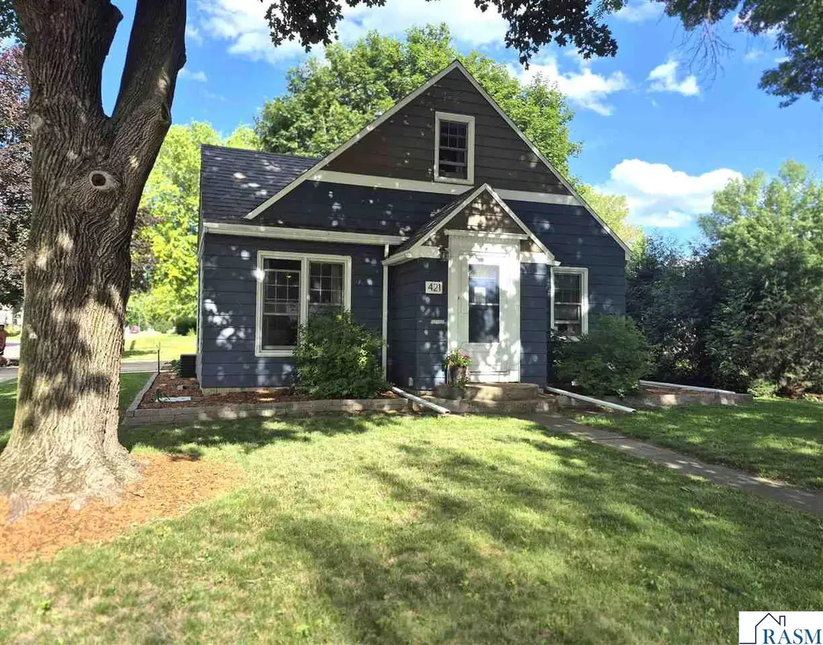 421 NW 3rd Avenue, Sleepy Eye, MN 56085 - #1