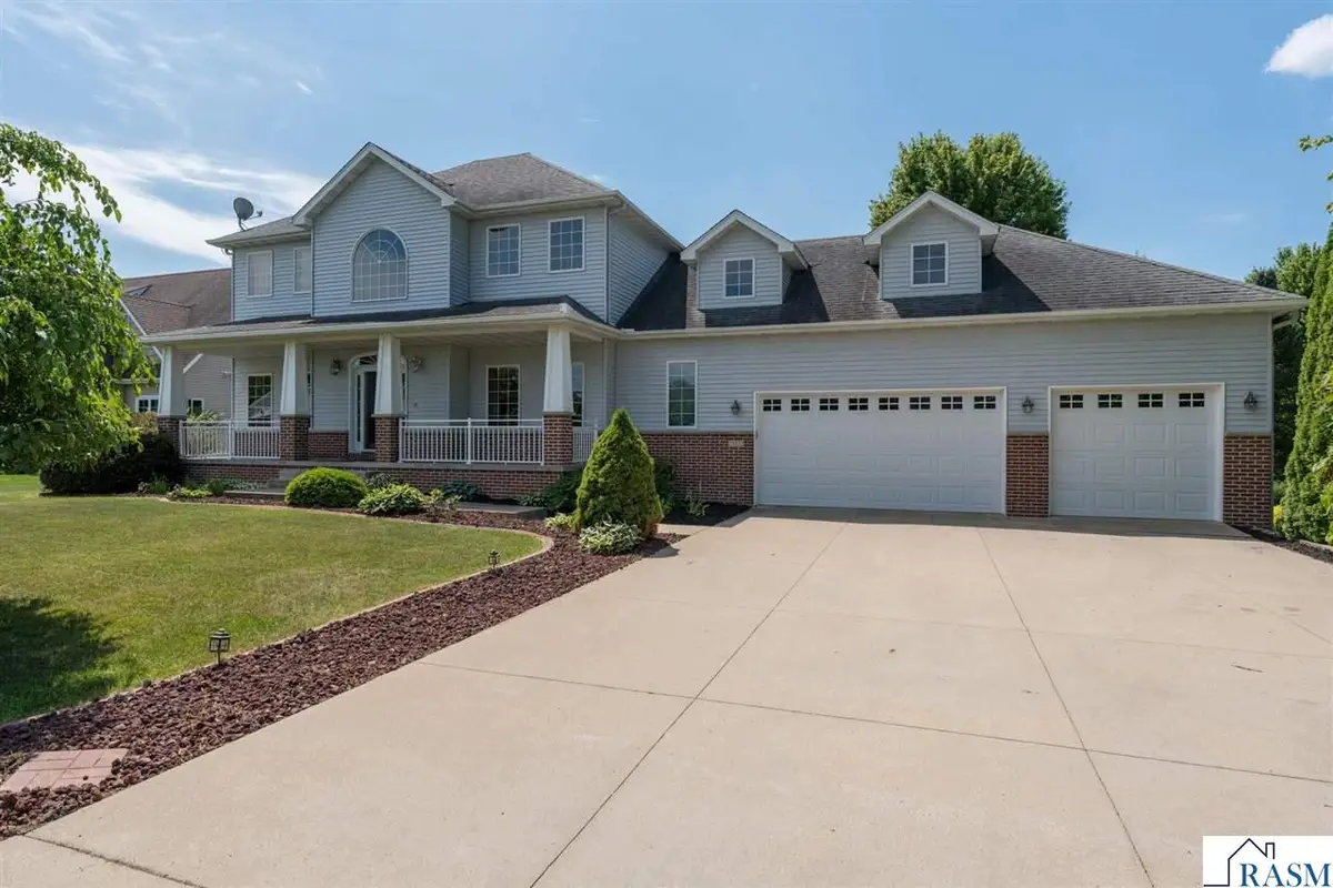 137 Victoria Boulevard, Mankato, MN 56001 - #1