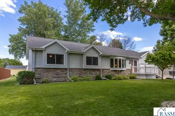 109 Creative Court, Mankato, MN 56001