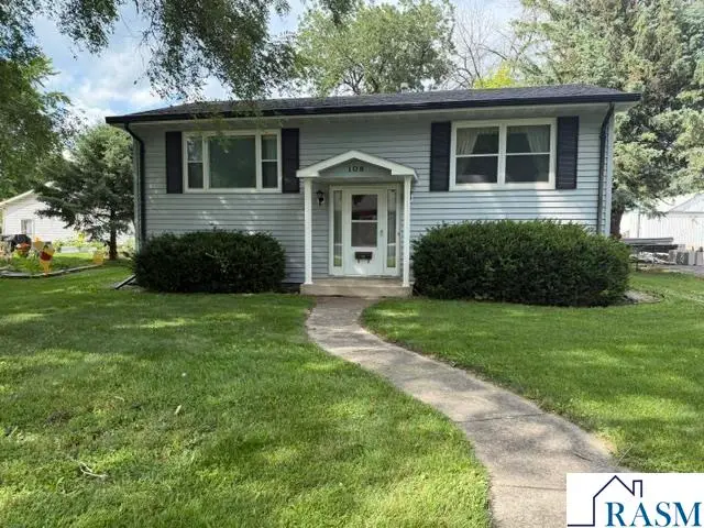 108 E Front Street, Saint Clair, MN 56080 - #1