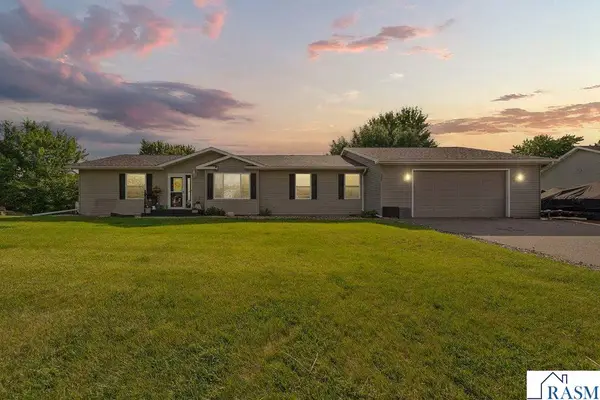 228 Plum Run, Le Sueur, MN 56058