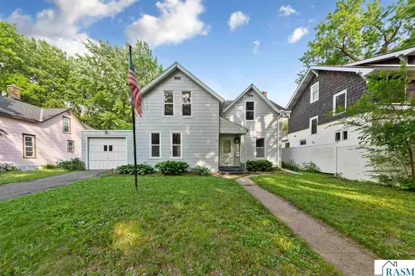 1617 N 4th Street, Mankato, MN 56001
