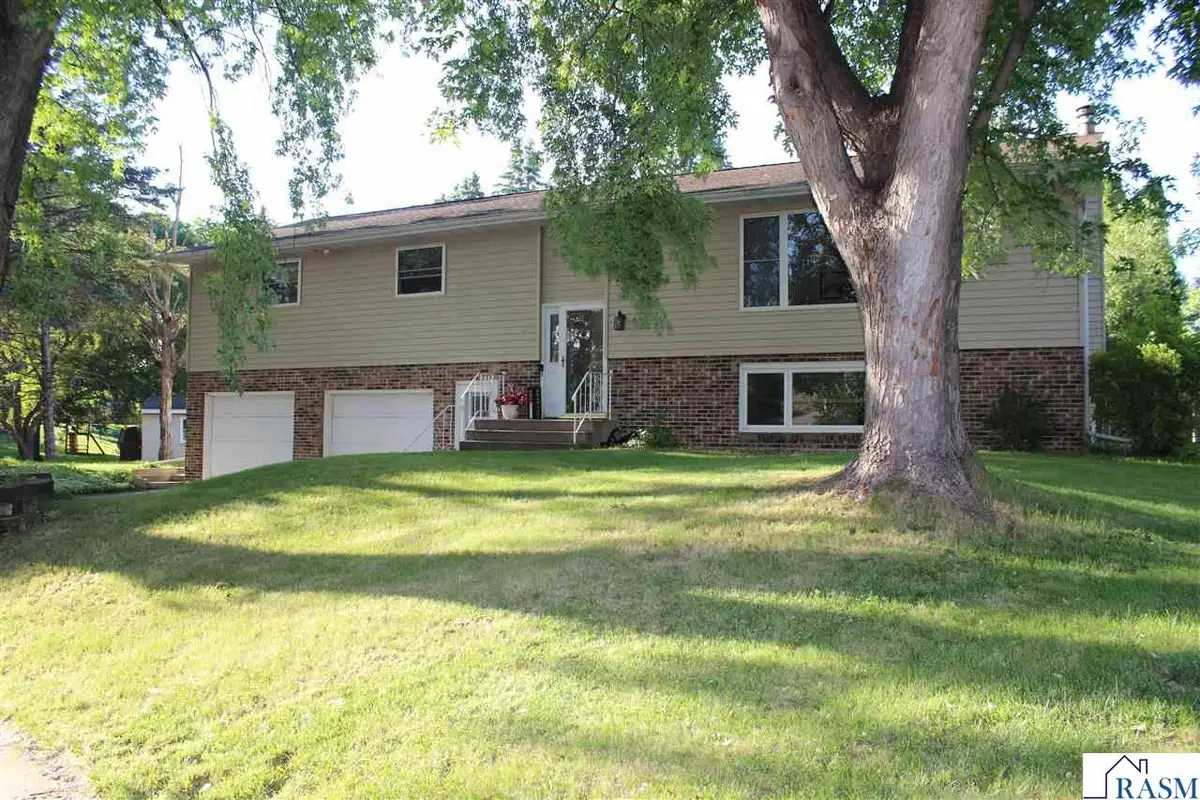 24 Lincoln Ln, New Ulm, MN 56073 - #1