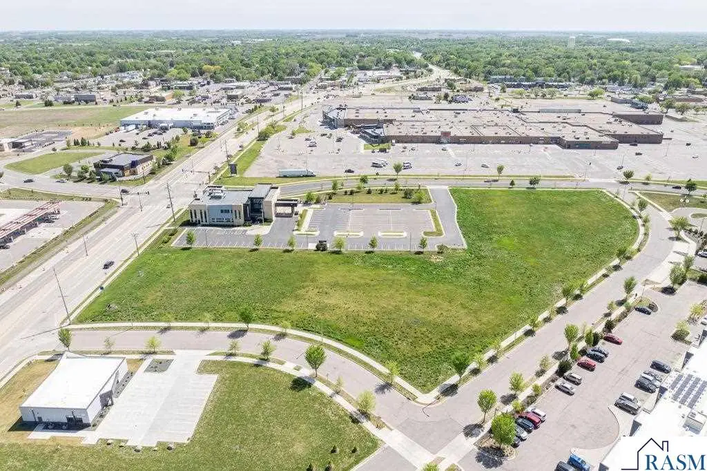Lot 2, Block 1 Kearney Addition No. 3, Mankato, MN 56001 - #1