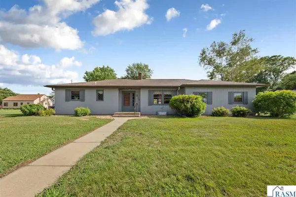 517 Court Avenue, Gaylord, MN 55334