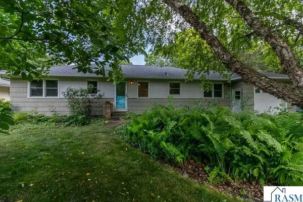 148 S Skyline Drive, Mankato, MN 56001