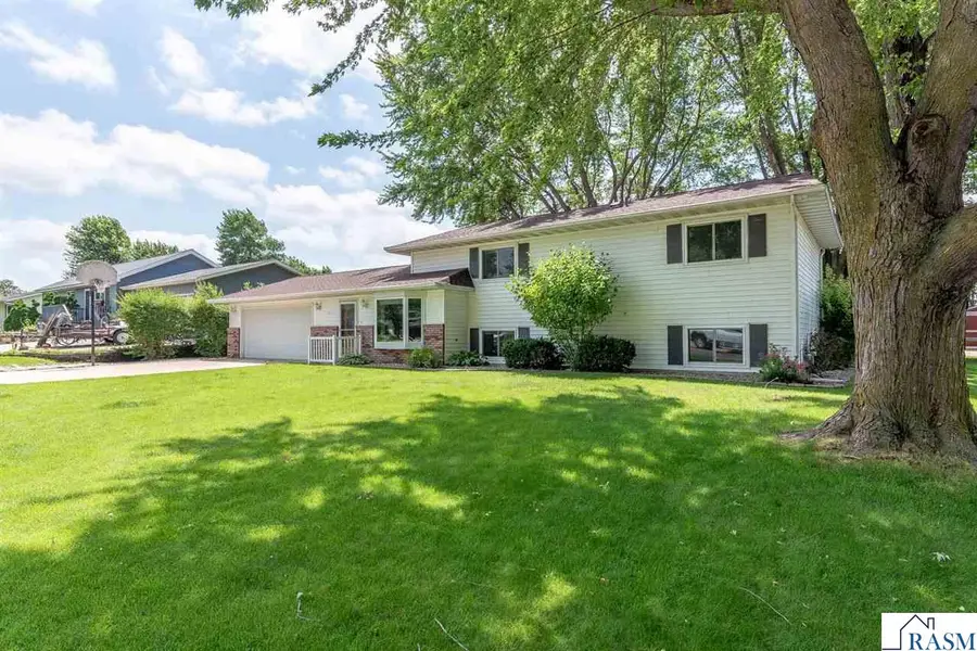211 Holly Lane, Janesville, MN 56048 - #3