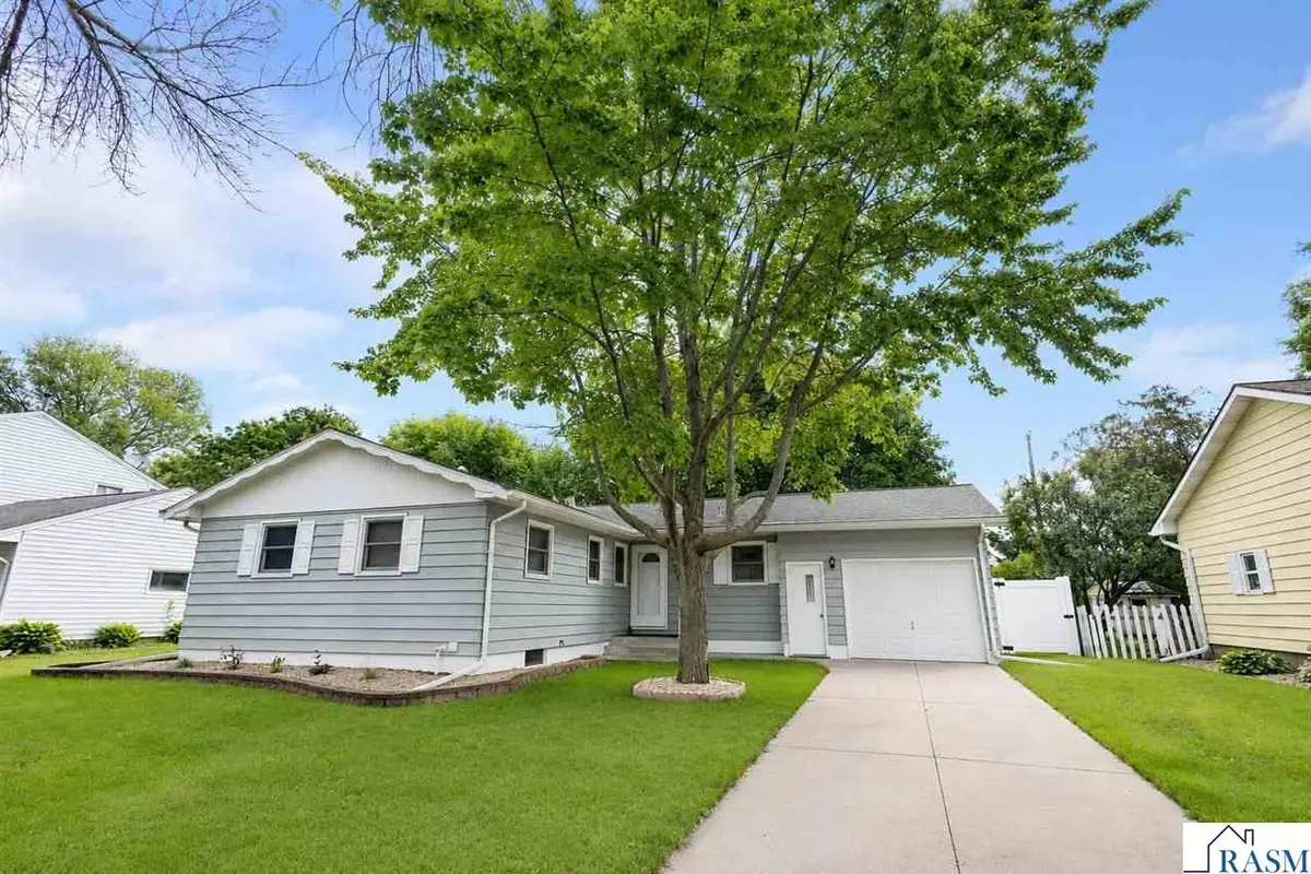 129 Marabou Drive, Mankato, MN 56001 - #1