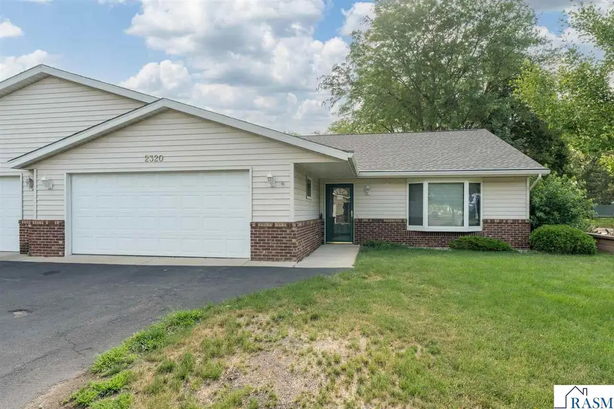 2320 Hoffman Path, Mankato, MN 56001 - #1