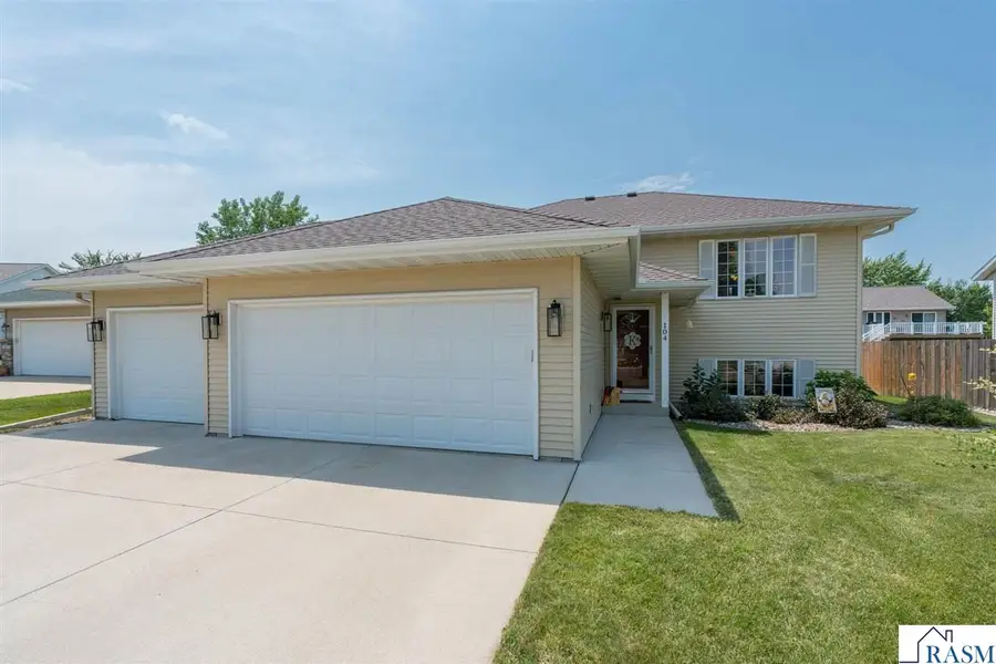 104 Bunker Court, Mankato, MN 56001 - #2