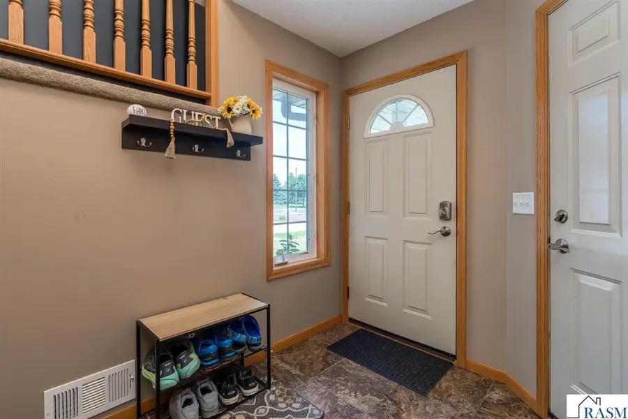 104 Bunker Court, Mankato, MN 56001 - #3
