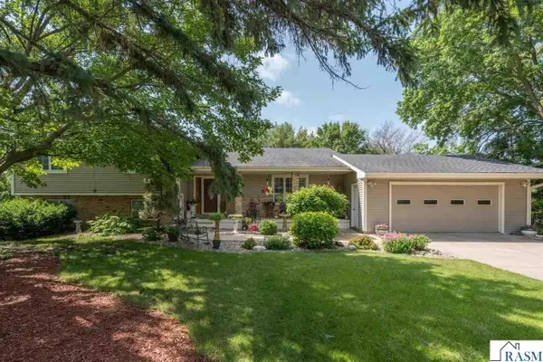 20206 Monks Avenue, Mankato, MN 56003