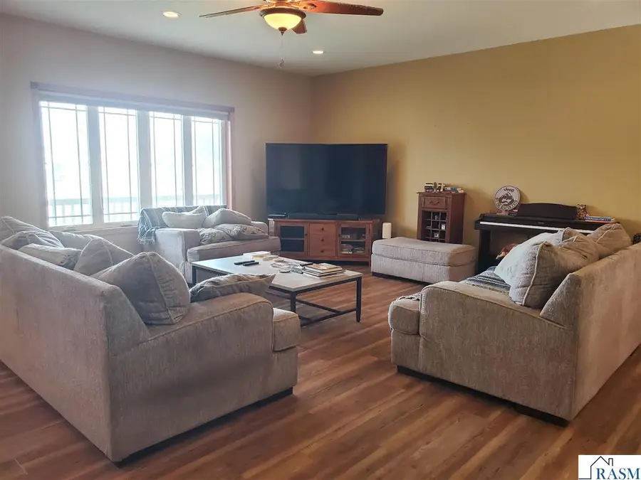 2327 Lake Avenue, New Ulm, MN 56073 - #3
