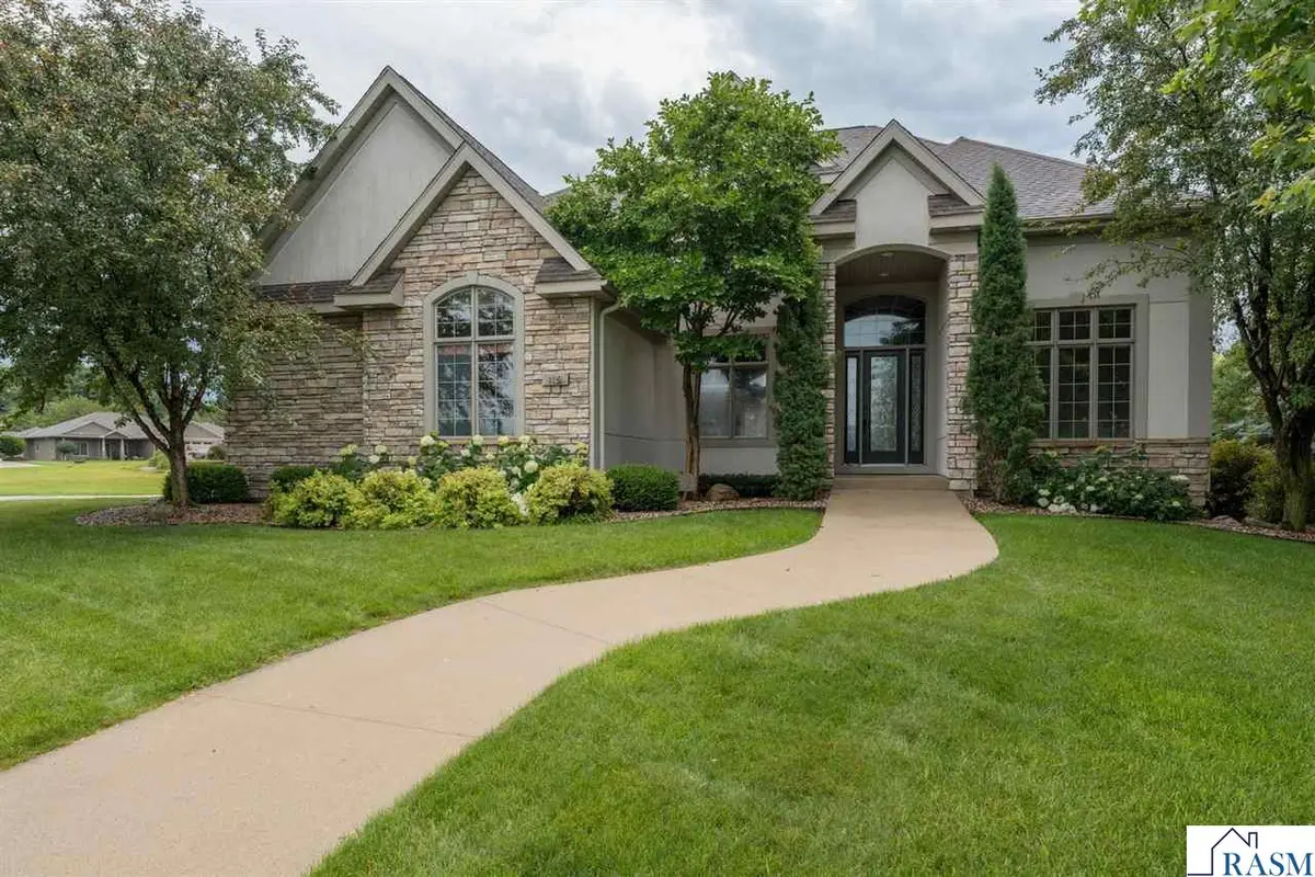 113 Hidden Oaks Circle, Mankato, MN 56001 - #1