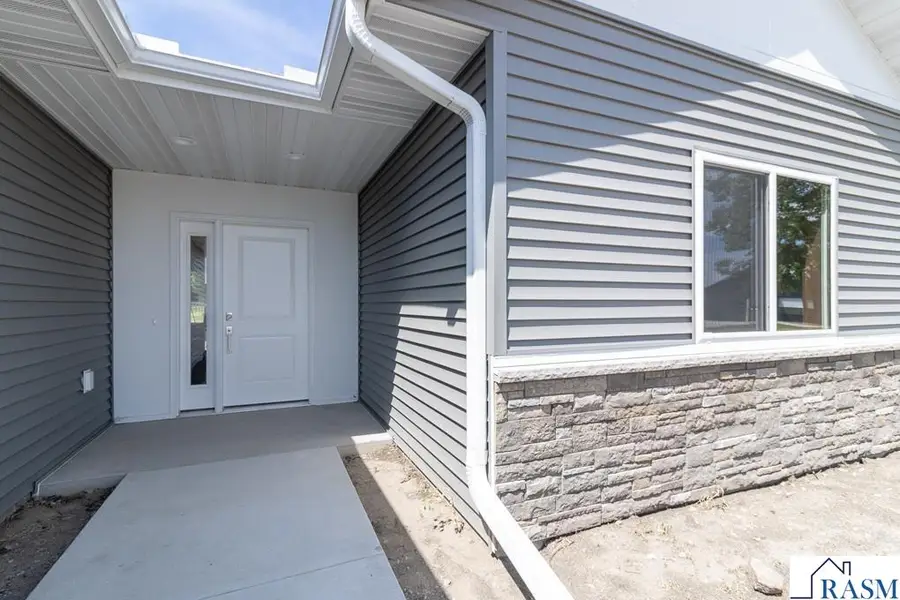 220 Copper Village Circle, Mankato, MN 56001 - #2